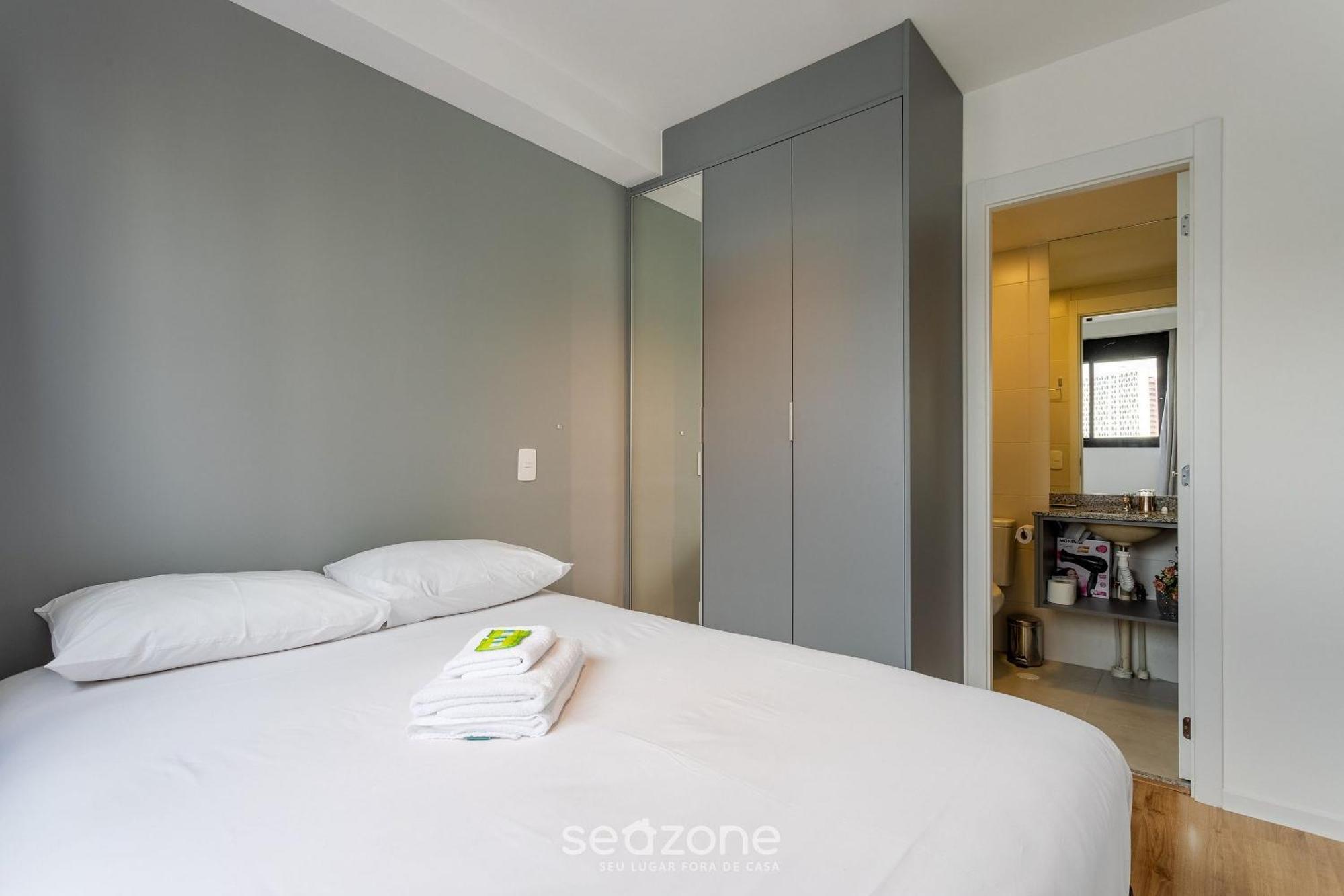 Predio C/ Piscina E Academia Em Pinheiros-sp - Vbp Apartment